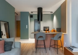 44-metrowe mieszkanie w Gdańsku pełne kolorów