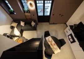 Małe mieszkanie i antresola