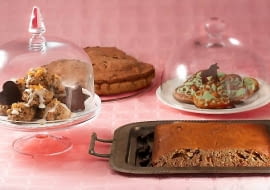 10.10.2005 WARSZAWA , SESJA JEDZENIE , SESJA PIERNIKI