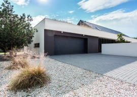 Podwójna brama garażowa