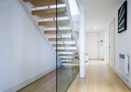 szklana balustrada, balustrada ze szkła, schody