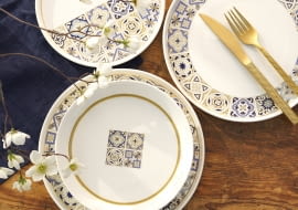 Porcelana na wielkanocnym stole