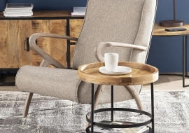 Stolik Loft, drewno i metal, śr. 50 cm, wys. 45 cm, 675 zł, dekoria.pl