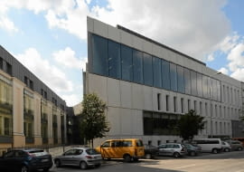 22.08.2014 Warszawa , ul. Wybrzeze Kosciuszkowskie . Nowy i stary budynek ASP . Fot. Franciszek Mazur / Agencja Gazeta SLOWA KLUCZOWE: architektura Akademia Sztuk Pieknych ZDJĘCIE DO WKŁADKI: DLOWA Strony Lokalne Warszawa