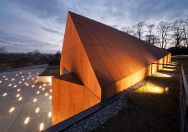 Muzeum Polaków Ratujących Żydów podczas II wojny światowej im. Rodziny Ulmów w Markowej. Proj.  Nizio Design International