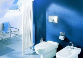 Grzejnik drabinkowy w wersji stojącej może również pełnić funkcję ścianki działowej