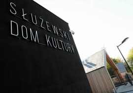 05.09.2014 Warszawa , ul. Bacha . Nowy Sluzewiecki Dom Kultury . Fot. Franciszek Mazur / Agencja Gazeta SLOWA KLUCZOWE: architektura sluzewiec