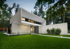 Rezydencja butikowa pod Warszawą. Proj. Paweł Lis Architekci