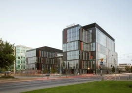 Biurowiec przy ulicy Postępu 14 w Warszawie