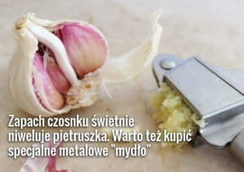 Wyciskarka do czosnku pomoże zminimalizować kontakt rąk z czosnkiem
