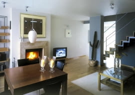 16.02.2000 PUBLIKACJA WYSOKIE OBCASY NR 90 WNETRZE MIESZKANIA ALEKSANDRY I WIESLAWA FOT. MARIUSZ FORECKI / TAM TAM