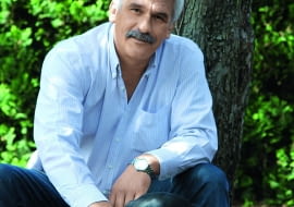 26.05.2010 LODZ , OGROD UL . RASZYNSKA DLA MIESIECZNIKA OGRODY , WLASCICIEL PAN WALDEMAR . FOT. WOJCIECH SURDZIEL / AGENCJA GAZETA