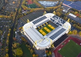 Signal Iduna Park w Dortmudzie - stadion Borussi