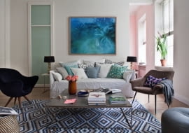 Kolorowe i bardzo kobiece mieszkanie warszawskiej architektki