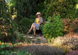 KATARZYNA WOLSKA-POCIASK, projektantka ogrodów, www.resgal.pl.