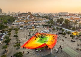 Mega Mat w Bangkogu. Instalacja MVRDV