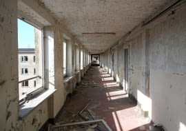 Prora nad Bałtykiem, nazistowski ośrodek wczasowy na 20 tys. miejsc. Dziś powstaje tu hostel - Jugendherberge Prora