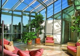 Jeśli powierzchnia ogrodu zimowego ma przekroczyć 25 m2, inwestor musi wystapić o pozwolenie na budowę