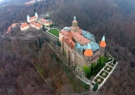 Zamek Książ po pożarze widziany z drona