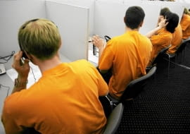 12.06.2010 WARSZAWA , PREZES PRAWA I SPRAWIEDLIWOSCI , KANDYDAT NA PREZYDENTA , JAROSLAW KACZYNSKI PODCZAS OTWARCIA CALL CENTER W CENTRUM INFORACYJNYM " EUROPEJSKI " W HOTELU EUROPEJSKIM . FOT. SLAWOMIR KAMINSKI / AGENCJA GAZETA SLOWA KLUCZOWE: KAMPANIA WYBORCZA PIS KAMPANIA PREZYDENCKA WYBORY PRZYDENCKIE