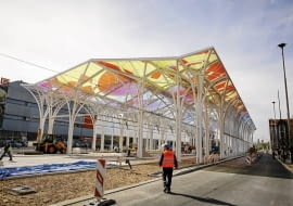 02.10.2015 Lodz . Wiata przystanku Centrum Przesiadkowe przy ulicy Mickiewicza . Fot. Tomasz Stanczak / Agencja Gazeta SLOWA KLUCZOWE: /FR/