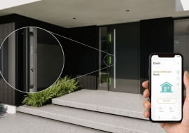 Drzwi Schüco AD UP Design Edition z podświetlanym pochwytem  i elektronicznym mechanizmem ryglującym SafeGuard.