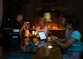 Letnie burze - jak zabezpieczyć sprzęt elektryczny