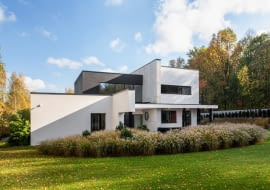 Dom pod Łodzią. Proj. Łosiak Siwiak