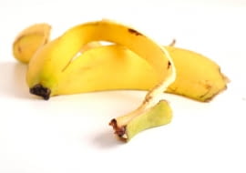 skórka z banana na nawóz ze skórki banana