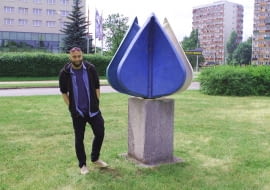 Cezary Lisowski przywraca im dawną świetność toruńskim rzeźbom