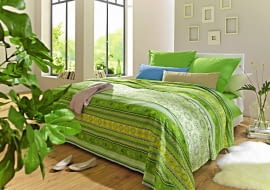 TKANINY NA ŁÓŻKO z miłej dla ciała bawełny. Narzuta 210 x 280 cm .59,95 zł, pościel (poszwa 140 x 200 cm, 2 poszewki 80 x 70). 119 zł, poszewki 80 x 70 cm. 44,95 zł/2 szt., Tchibo