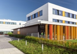 Szkoła podstawowa w Ząbkach - realizacja projektu pracowni MAMGUSTA