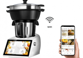 Robot współpracuje z domową siecią Wi-Fi, automatycznie aktualizując bazę przepisów.