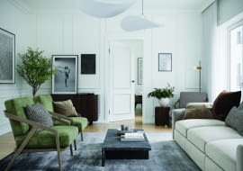 Białe drzwi wewnętrzne