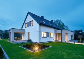 201 m2 powierzchnia użytkowa, 1200 m2 powierzchnia działki