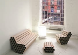 <B>Kto chce być ekologiczny, oszczędny, a do tego modny, niech zainteresuje się meblami z recyklingu. Powstają z europalet, tektury, fragmentów starych mebli, butelek, a nawet z plastikowych toreb!</B> <BR />Tubylec, meble z tekturowych tub, proj. Wojciech Głowacki/Well Well Design, od 599 zł, Reset.