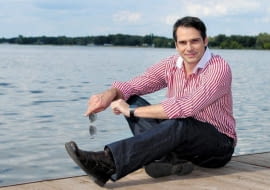 PHOTO: MICHAL WARGIN / EAST NEWS 2009.07.28 WARSZAWA PLAN SERIALU NAD ROZLEWISKIEM N/Z: PAWEL DELAG SLOWA KLUCZOWE: POLSKA WARSZAWA NAD ROZLEWISKIEM DOM SERIAL PLAN TVP SERIALU PROGRAM PAWEL DELAG