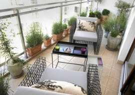 06.06.2012 WARSZAWA SESJA KWIETNE BALKONY DLA CZASOPISMA MAGNOLIA FOT. TATA STUDIO / TEL 0501255063 SLOWA KLUCZOWE: MAGNOLIA BALKONY