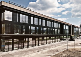 Liberty Motors w Piasecznie - największy w Europie salon motocyklowy. Proj. REFORM Architekt