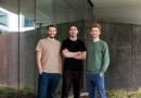 Założyciele refurbed - od lewej: Peter Windischhofer, Jürgen Riedl i Kilian Kamiński