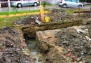 DO JEDNORAZOWEJ PUBLIKACJI STARA MILOSNA - WYKOP POD FUNDAMENTY SMIECI FOT. KRZYSZTOF TRACZYNSKI PUBLIKACJA LADNY DOM NR 12 (74) - 12.2004