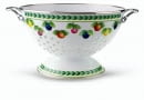 <B>Te kuchenne naczynia o prozaicznej funkcji bywają tak ładne, że mogą udawać nawet... kosze na owoce.</B> <BR >DURSZLAK. Villeroy & Boch, porcelana, 115 zł