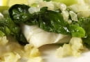10.10.2005 WARSZAWA , SESJA JEDZENIE , SESJA PIEC SKLADNIKOW , HALIBUT Z RZYMSKA SALATA