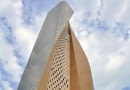 Al Hamra Tower - wieżowiec zwinięty w rulon