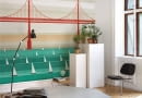 Wielkie miasta nie tylko nigdy nie śpią, ale też nie dają o sobie zapomnieć. W zaciszu domowym co krok odnajdujemy miejskie tropy. <BR /> WZORNICTWO. Tapeta winylowa Square Space 480 zł/m kw.