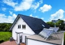 Problemu nadmiaru ciepła można produkowanego przez instalację solrną możemy uniknąć, montując odpowiedni rodzaj kolektorów lub ustawiając je pod większym kątem