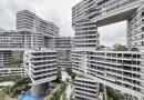 Interlace: apartamentowiec w Singapurze zaprojektowany przez OMA i Ole Sheerena. Wertykalna wioska złożona z 31 bloków poukładanych na sobie niczym klocki wokół zielonych dziedzińców.