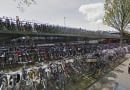 Okolice głównego dworca w Amsterdamie - to tutaj ma powstać podwodny parking rowerowy
