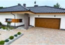 Jak dostosować kostkę brukową do stylistyki budynku?