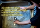 Przed zatykaniem się syfonu chroni korek z sitkiem
